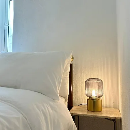Portuguese Village Apt - Fast Wifi - Near Beaches * Freiria
