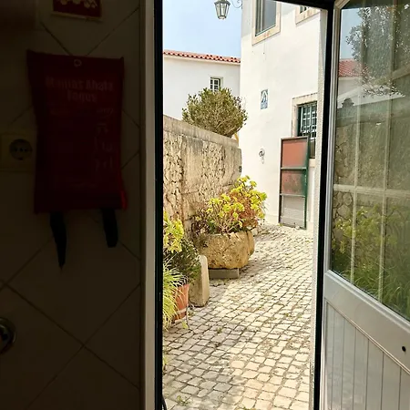 Portuguese Village Apt - Fast Wifi - Near Beaches *