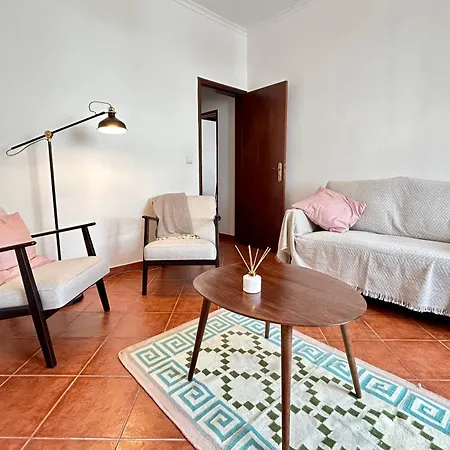Portuguese Village - Fast Wifi - Near Beaches דירה Freiria